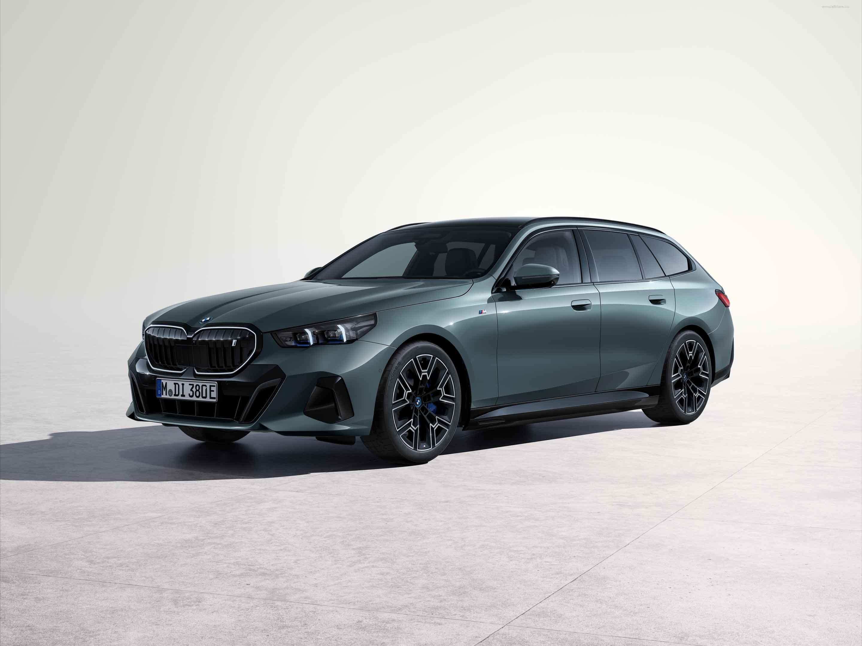 Image of i5 Touring